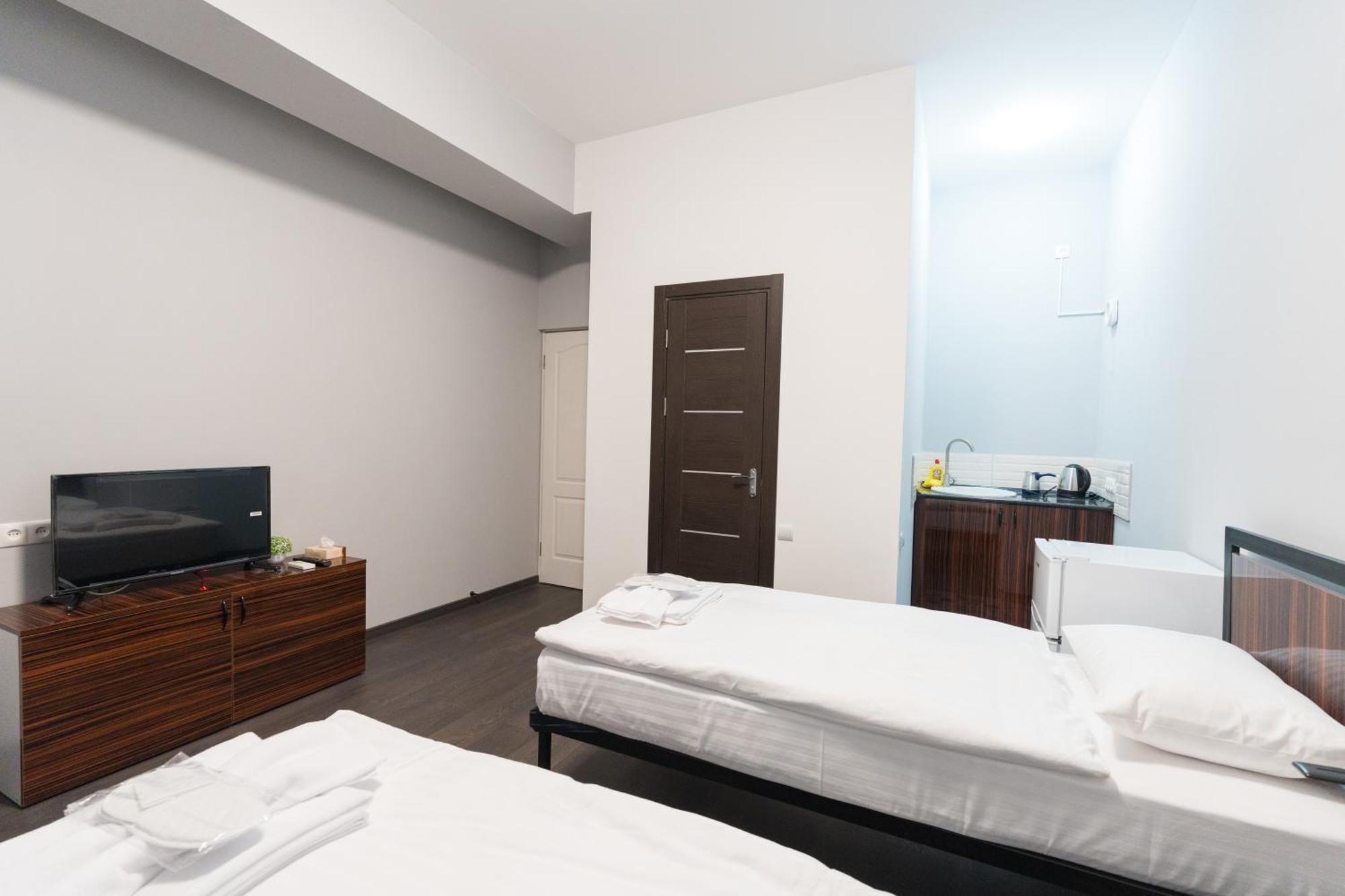 Gh Family Hotel Erévan Extérieur photo