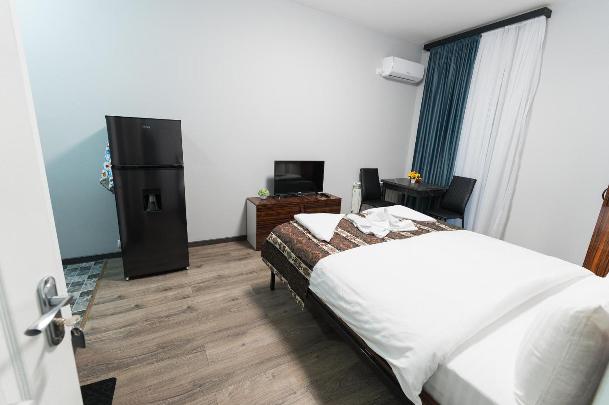 Gh Family Hotel Erévan Extérieur photo