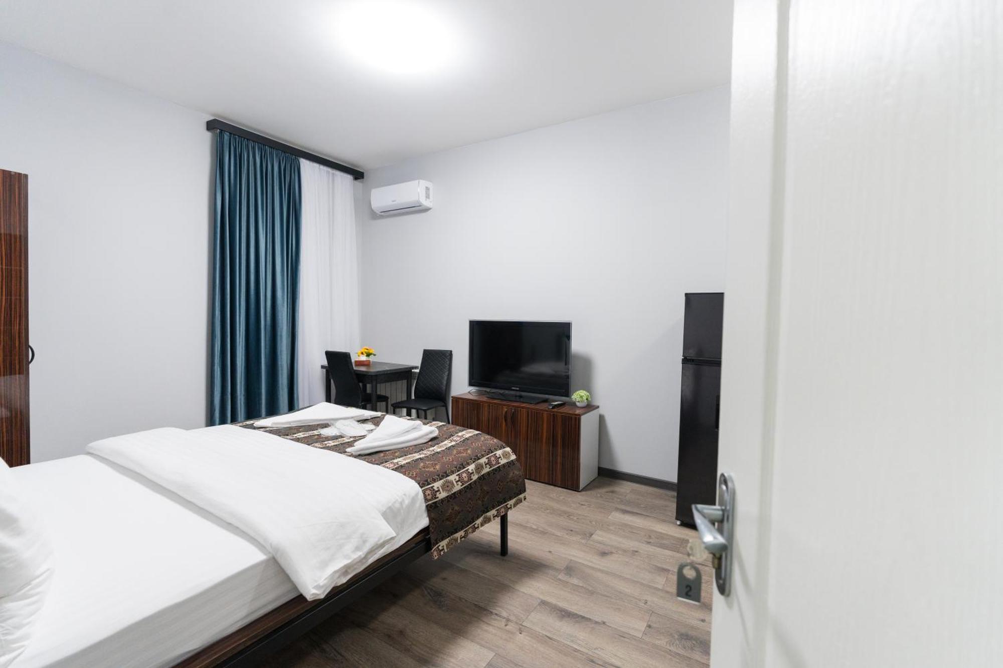 Gh Family Hotel Erévan Extérieur photo